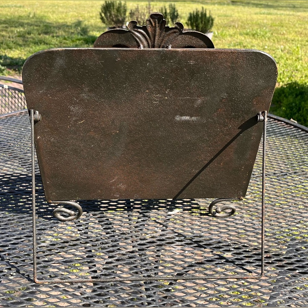 Vintage Metal Book Stand - Picture 5 of 11